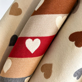 Elegante Cachecol Reversível Feminino com Estampa de Coração - Macio e Quente Bege/Marrom/Vermelho/Cinza/Branco com Padrão de Coração Preto, Perfeito para Festas, Encontros e Uso Casual - Acessório de Inverno Versátil, Lavável à Mão, Cachecol de Inverno Feminino, Cachecol Elegante Feminino, Xale de