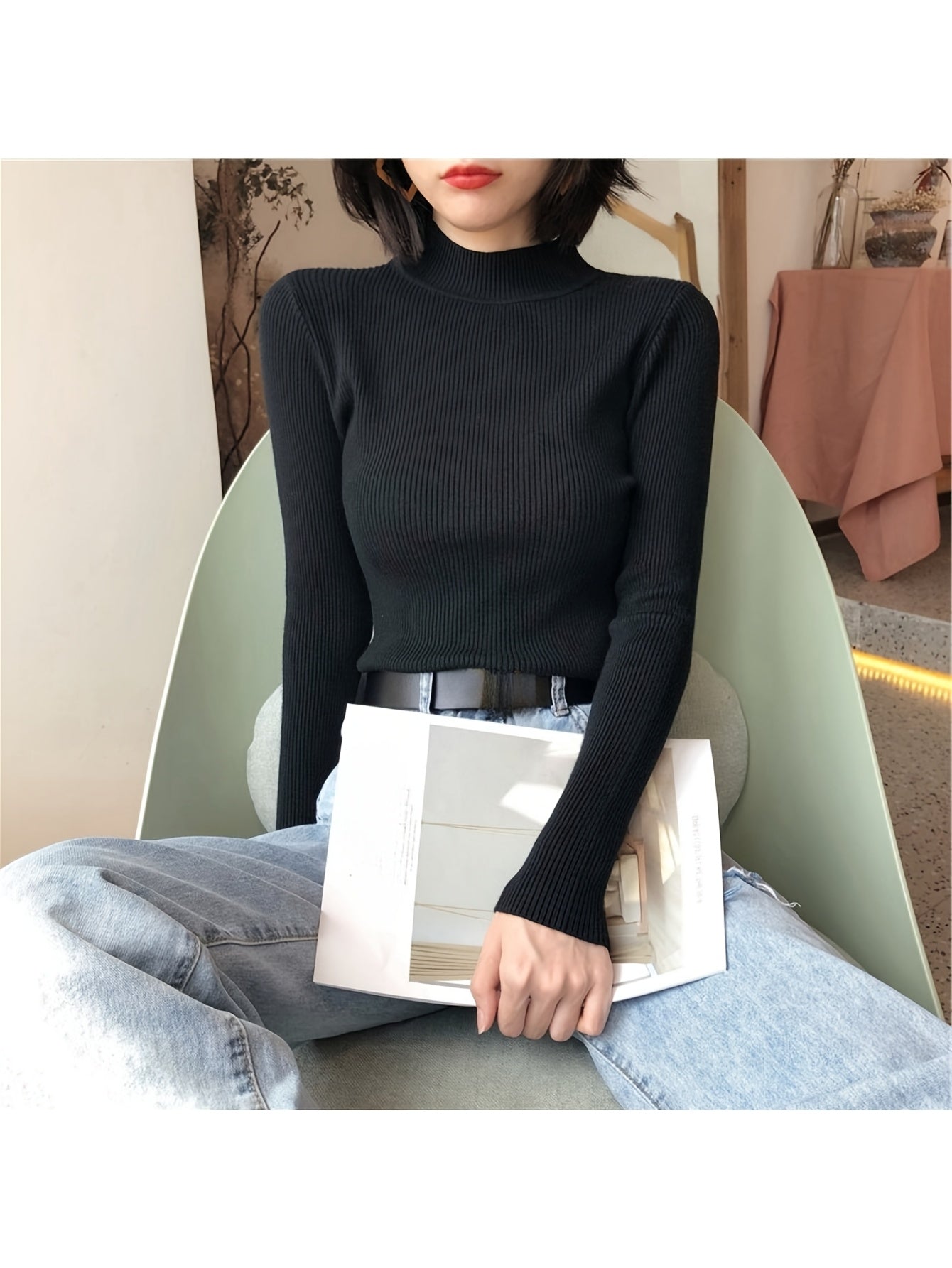 Blusa Feminina Preta Elegante - Gola Alta de Manga Longa, Modelo Slim Fit para Outono/Inverno, Ideal para Looks Casuais e Formais, Tecido Macio e Sofreto