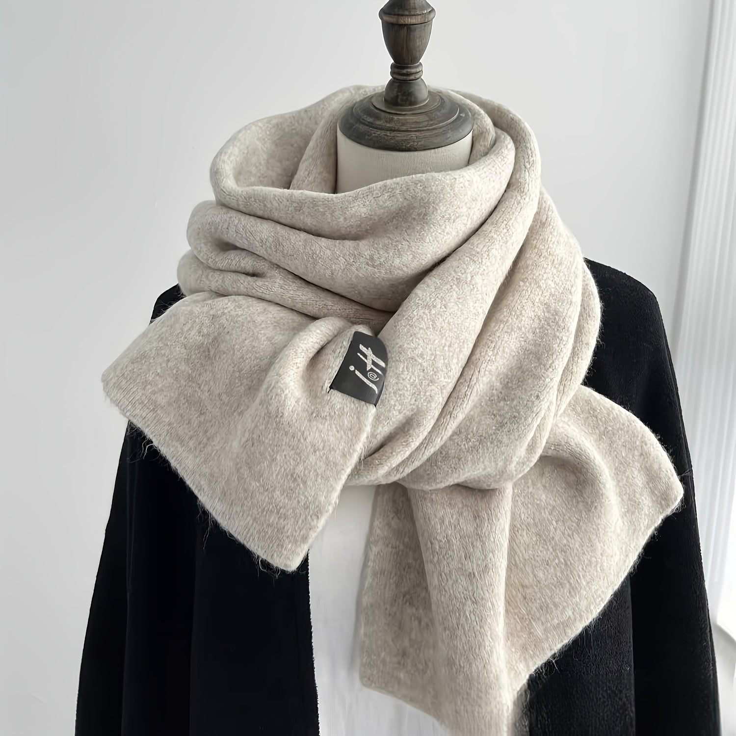 Lenço de lã de luxo para mulheres e homens - Elegante lenço de inverno preto, suave e quente, envoltório de pescoço formal e chic para o dia a dia - Essencial para o frio no escritório, festas, encontros - Elegância eterna, acessório para encontros, estilo sofisticado, textura de tecido jacquard