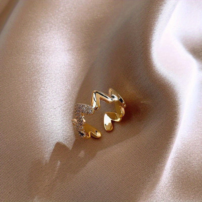 Anel Ajustável de Coração Aberto - Joalheria Minimalista em Tom Dourado com Detalhes Intrincados, Design Leve e Luxuoso para Trajes Casuais & Ocasiões Especiais, Joias de Coração, Acessório de Moda, Joia Única