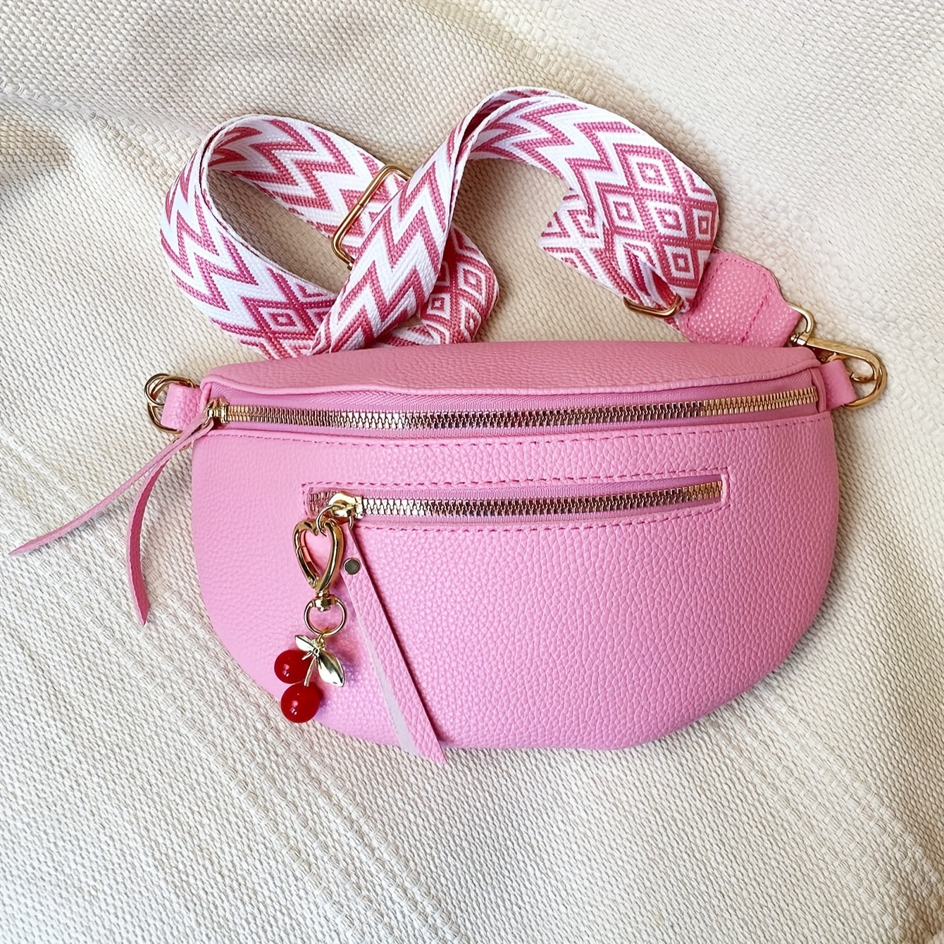 Bolsa de ombro boémia para mulheres com bloco de cores e charme de cereja - Alça ajustável, fecho de correr, forro de poliéster, perfeita para uso diário ou corrida desportiva, bolsa de ombro, acessório casual, pompon decorativo, fecho de correr durável