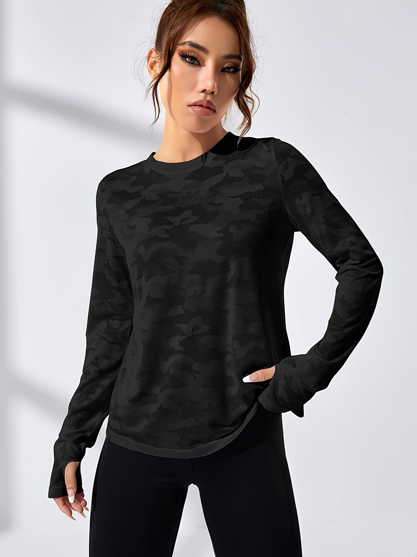 Top de Yoga de Manga Comprida para Mulheres - Camiseta de Treino com Design de Cruz no Espalda, Aderência Antiderrapante para Corrida, Ginásio, Caminhada, Yoga - Roupa de Fitness para Todas as Estações - Blusa Atlética Fácil de Cuidar para Mulheres, Camisas de Ginásio, Equipamento de Corrida, Look Desportivo, Construção Durável, Blusa de Atividade Física, Mulheres, Roupa de Caminhada, Material Respirável, Roupa de Performance