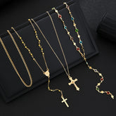 4 Peças de Colar Cruz Minimalista Bohemio com Strass Colorido para Uso Diário, Festas e Passeios na Praia - Cores Aleatórias