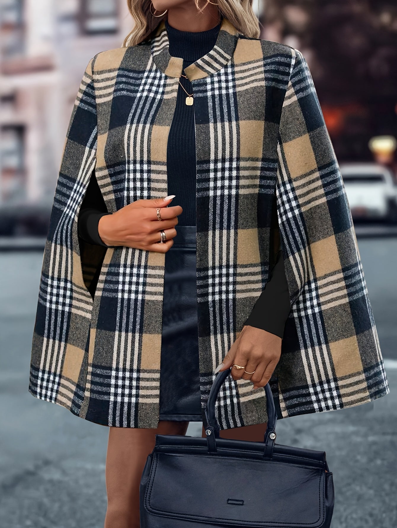 Casaco de Capa com Capuz de Xadrez Elegante para Mulheres - Padrão de Xadrez Preto e Branco, Manga Longa, Abotoamento Frontal, Roupa de Outono/Inverno com Bolsos, Estilo Casual Chic, Casaco de Inverno, Jaqueta de Mulher para Outono