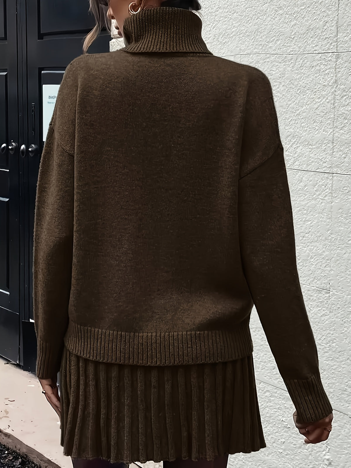 Conjunto Elegante de Camisola de Gola Alta e Saia de Cor Lisa para Mulher - Manga Comprida, Bainha com Folhos, Roupa de Outono/Inverno, Estilo Casual Chic, Perfeito para Roupa Casual, Roupa Aconchegante de Outono, |Estilo Elegante|construção, Vestido de Camisola