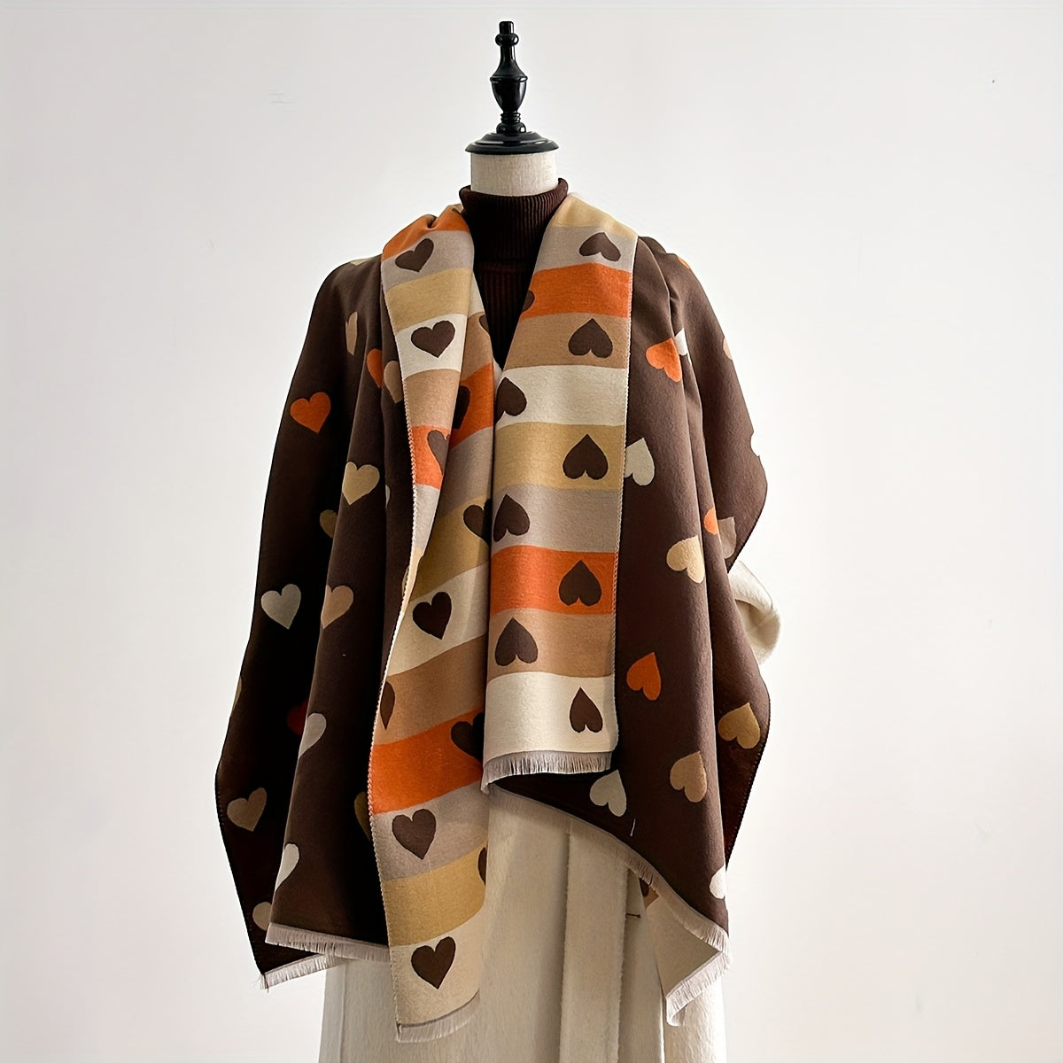 Elegante Cachecol Reversível Feminino com Estampa de Coração - Macio e Quente Bege/Marrom/Vermelho/Cinza/Branco com Padrão de Coração Preto, Perfeito para Festas, Encontros e Uso Casual - Acessório de Inverno Versátil, Lavável à Mão, Cachecol de Inverno Feminino, Cachecol Elegante Feminino, Xale de
