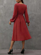 Vestido de Mulher Francês Vintage Borgonha com Decote em V, Mangas com Folhos e Laço na Cintura - Vestido Elegante de Festa, Casamento, A-Line, Corte Flattering para Gala de Natal