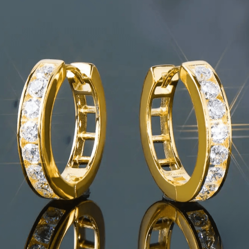 Brincos elegantes de círculo pequeno com incrustações de zircônia para mulheres e homens - Cobre de alta qualidade, prateado branco, perfeito para festas, uso diário e moda casual, brincos diários|Brincos clássicos|Embelezamento de zircônia