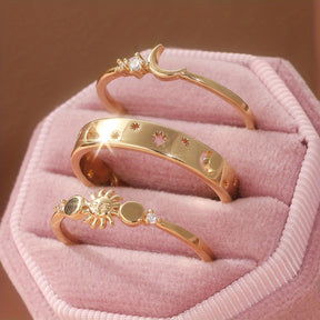 Conjunto de 3 peças Anel Retrô Feito à Mão em Forma de Estrela e Lua, Incrustado com Zircônia Sintética Brilhante, Anel Elegante para Empilhar para Mulheres, Anel com Design Solar, Presente Requintado para Ela