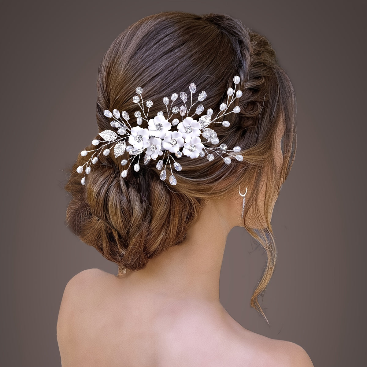 Pente de cabelo de noiva floral artesanal elegante com contas e pérolas brilhantes - Acessório de cabelo de noiva em resina de estilo doce para noivas e eventos formais, Acessórios de cabelo de noiva, Traje para noiva, Pente para cabelo de noiva/mulher, Tiara para noiva, Pente elegante para cabelo de noiva, Pente floral para cabelo de noiva, Acessório de cabelo de noiva, Coroa de noiva elegante, Coroa para mulheres, Acessórios de noiva, Acessório de casamento