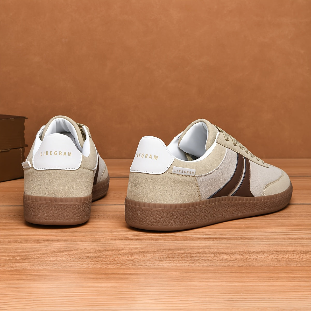 Libegram Tênis Vermelhos Vintage Femininos - Sapatos Casuais Confortáveis com Sola de Borracha de Goma, Estilo Clássico Preppy, Design Respirável de Cano Baixo e Cadarço para Vestuário Casual, Sapatos para Todas as Estações | Tênis com Atacadores | Detalhes Adesivos