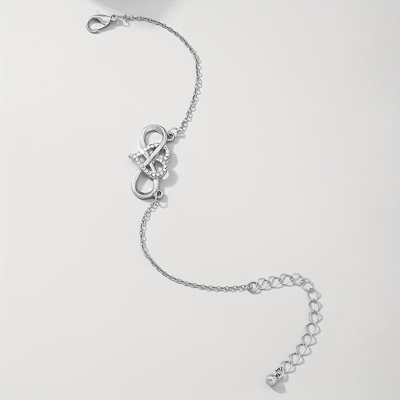 Bracelete Feminina Elegante com Pingente de Coração - Corrente Delicada com Detalhes em Strass, Presente para Dia dos Namorados, Aniversário ou Festa - Acessório Luxuoso e Charmoso para o Dia a Dia, Joia em Liga de Cobre