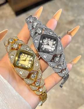 Fashionable Luxurious Full Diamond Ladies' Watch Luminous Diamond Studded Waterproof Bracelet Style Quartz Bangle Bracelet Watch