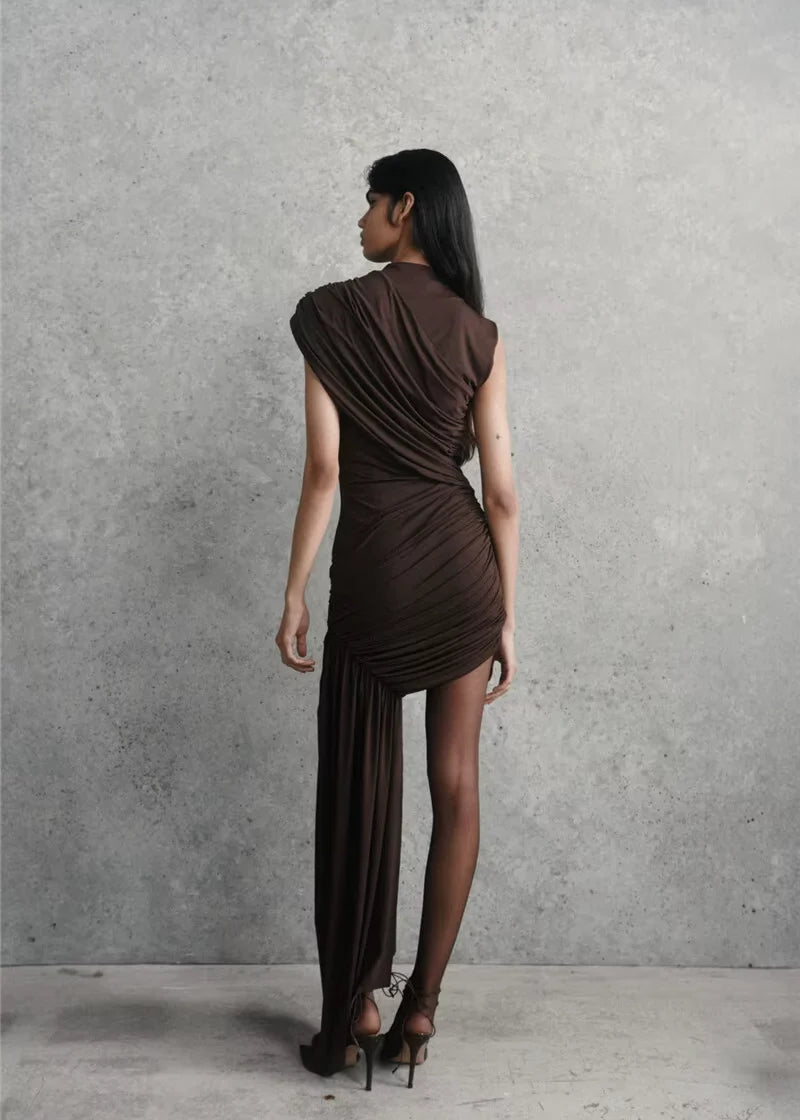 Elegance That Transforms: The Ultimate Party Dress