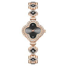 Exquisite Clover Pearl Quartz Women's Watch