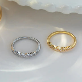 Gold Plated Stainless Steel Crystal Crown Ring for Women Luxury 2-Tone Jewelry Accessory Girls Fashion Ring