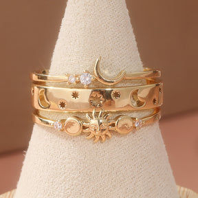 Conjunto de 3 peças Anel Retrô Feito à Mão em Forma de Estrela e Lua, Incrustado com Zircônia Sintética Brilhante, Anel Elegante para Empilhar para Mulheres, Anel com Design Solar, Presente Requintado para Ela