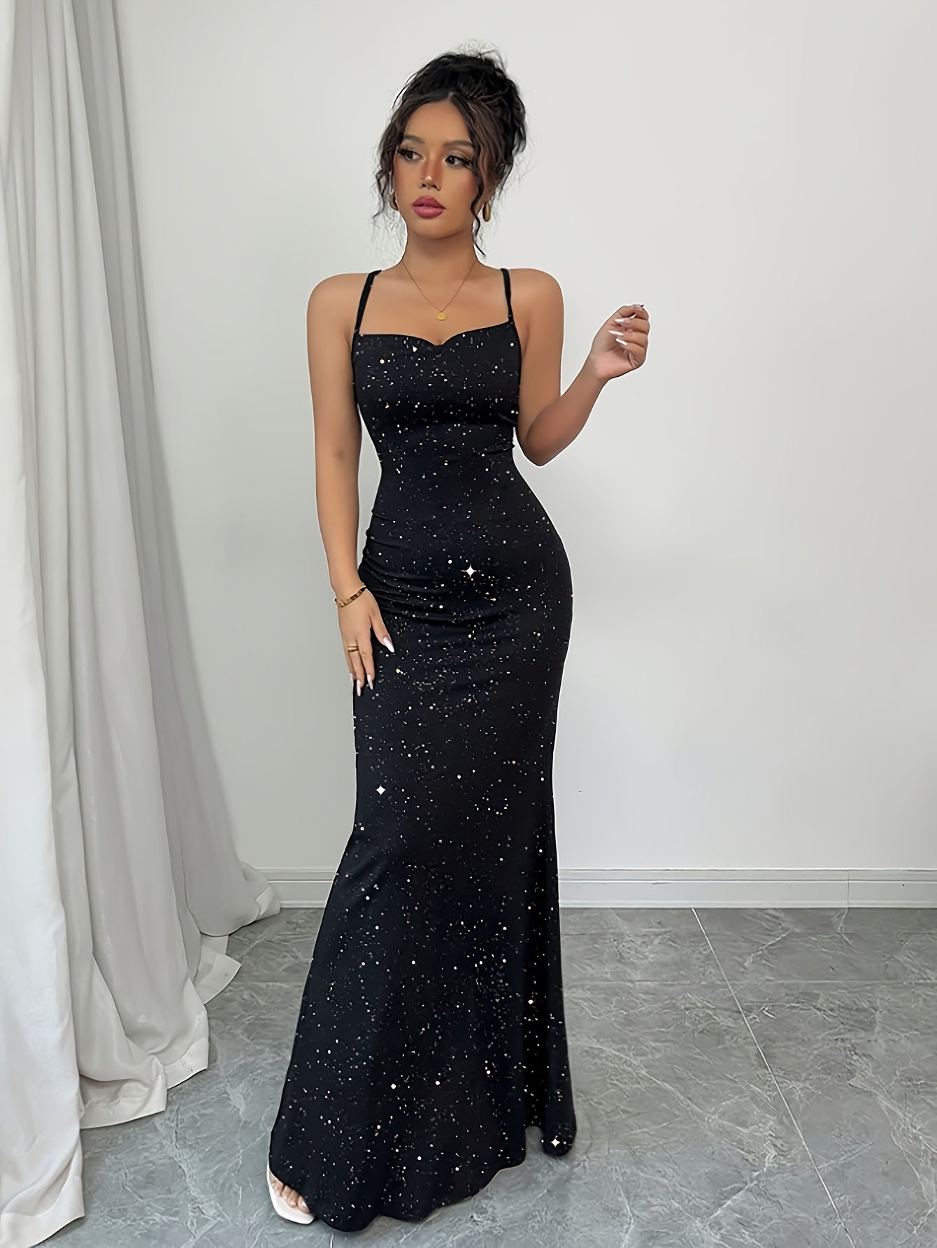 Vestido Elegante de Sereia para Mulheres com Alça nas Costas e Costas Cruzadas - Vestido de Cauda de Sereia com Zíper Exposto, Manga Curta e Cor Sólida Brilante para Casamentos na Praia, Formaturas, Festas - Vestido Formal de Primavera/Verão Lavável na Máquina