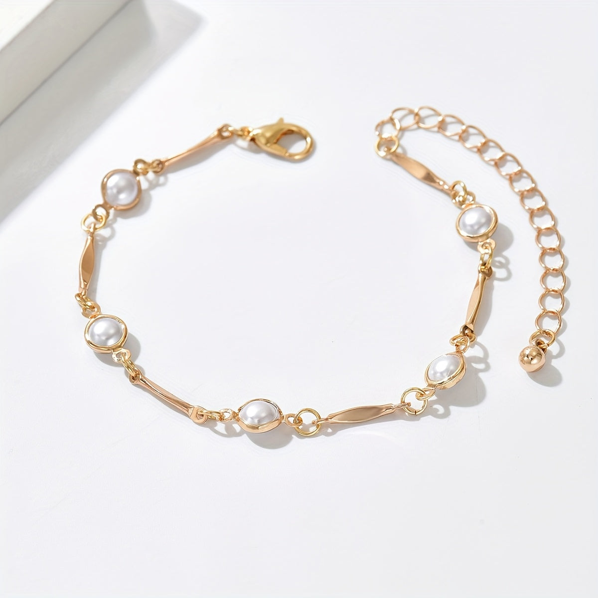 Pulseira elegante feita à mão com contas e brincos - Estilosa e versátil, com um design único que inclui pérolas e construção de ferro, perfeita para uso diário, pulseira diária | Pulseira de pérolas elegante | Pulseira artesanal de ferro