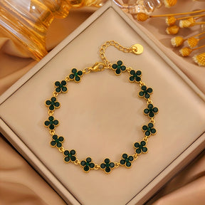 1pc Pulseira Elegante de Aço Inoxidável - Design Floral Trevo de Quatro Folhas com Corrente Verde e Tom Dourado, Compatível para Uso Diário, Festas ou Formais - Presente Perfeito de Aniversário/Aniversário para Ele - Joia Masculina para o Ano Todo, Acessório Estiloso, Artesanato Fino, Moda para Amantes da Estética