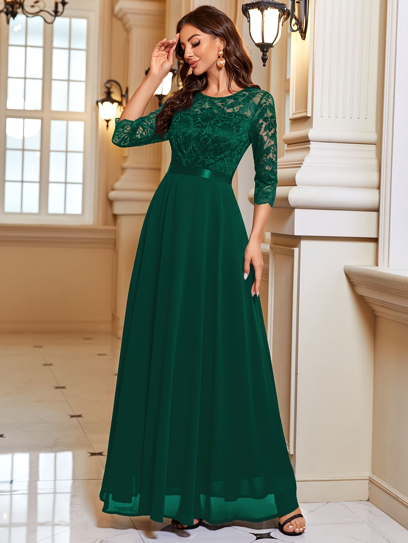 Vestido elegante de chiffon com renda e gola redonda, mangas 3/4, para casamentos, festas e damas de honor, estilo A-line.