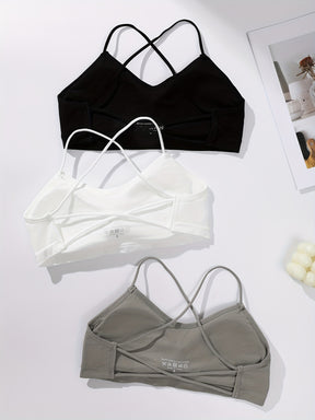 Conjunto de 3 sutiãs sem fio para mulher com um lindo encosto e alças finas.