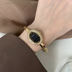 Novo Relógio Feminino, Dourado Rosé, Design de Luxo Leve e Exclusivo, Pulseira Oval com Numerais Romanos