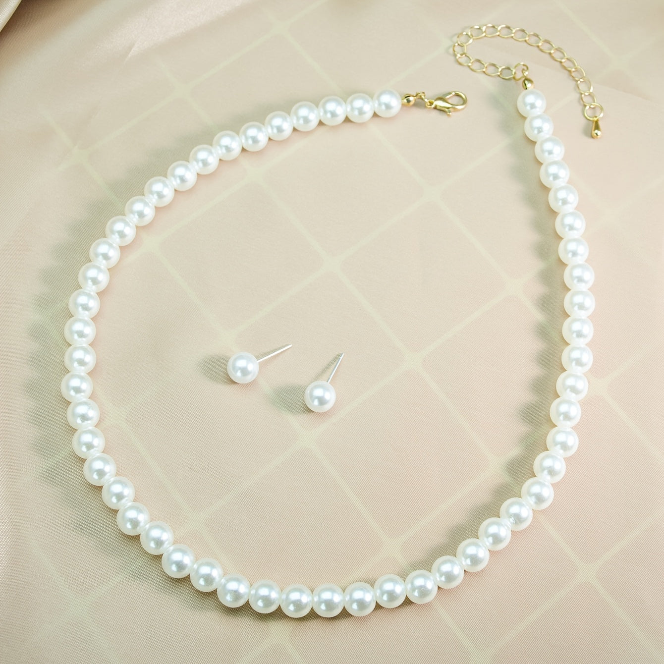 3 Peças Conjunto Elegante de Pérolas Imitação para Mulheres - Colar e Brincos Ajustáveis com Múltiplas Pérolas Imitação, Pérola Branca Falsa, Colar Minimalista para Casamento/Festa/Dia a Dia, Presente para Esposa, Namorada, Mãe (Luxo Acessível)
