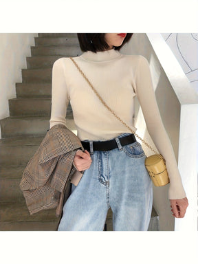 Blusa Feminina Preta Elegante - Gola Alta de Manga Longa, Modelo Slim Fit para Outono/Inverno, Ideal para Looks Casuais e Formais, Tecido Macio e Sofreto