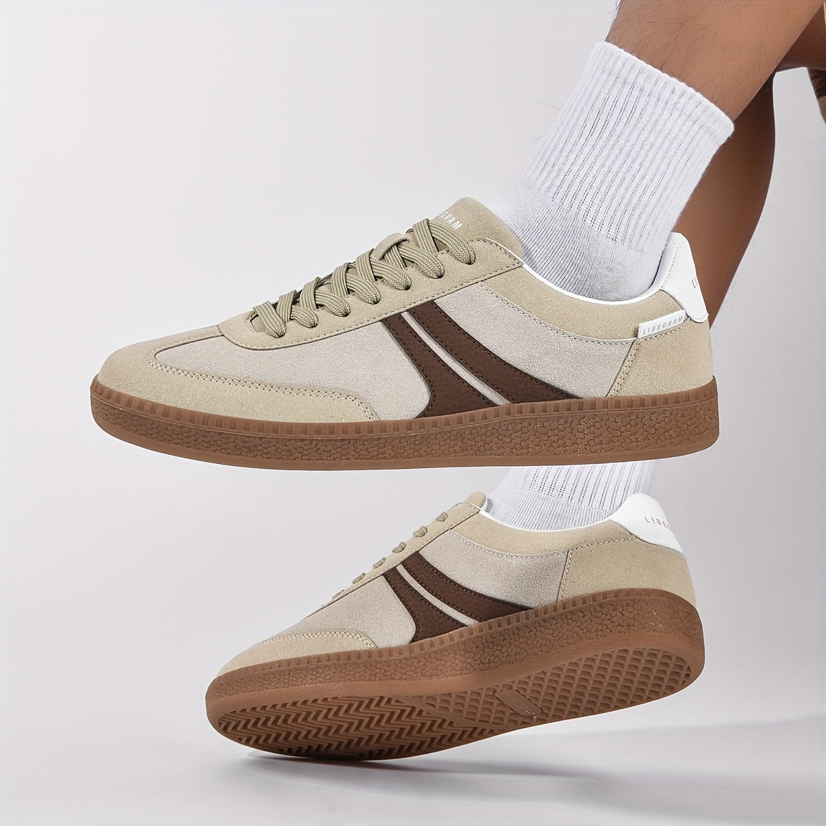 Libegram Tênis Vermelhos Vintage Femininos - Sapatos Casuais Confortáveis com Sola de Borracha de Goma, Estilo Clássico Preppy, Design Respirável de Cano Baixo e Cadarço para Vestuário Casual, Sapatos para Todas as Estações | Tênis com Atacadores | Detalhes Adesivos