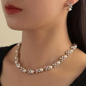 Conjunto de Colar e Brincos de Estilo Rosa Exclusivo: Inclui um Colar e Brincos de Tonalidade Dourada Inspirados na Rosa. Escolha Elegante para Mulheres, Perfeita para Uso Diário ou Ocasiões Festivas, Ideal Presente para Senhoras, Coleção de Jóias Bonitas, Conjunto de Colar e Brincos de Pérolas, Conjunto de Colar de Pérolas, Conjunto de Brincos de Pérolas, Colar para Mulheres, Brincos para Mulheres, Jóias Fina Elegante para Mulheres, Conjunto de Jóias para Mulheres, Acessórios para Mulheres