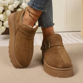 Botas de Tornozelo Termais para Mulheres com Sola Grossa - Marrom/Bege/Taupe Solido, Design Mocassim Estilo Plataforma, Sem Cadarço e Fechamento por Fivela, Bico Redondo & Arco Plantado - Botas Quentes Invernais Casual ou Social (Opções Multicoloridas) - Parte Superior em Tecido Uni e PU na Palmilha, Zíper Não Incluso, Base Robusta Em PU, Ótimas Para Clima Gelado E Camadas Minimalistas