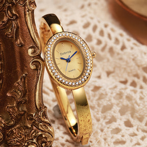 Novo Relógio Feminino, Dourado Rosé, Design de Luxo Leve e Exclusivo, Pulseira Oval com Numerais Romanos