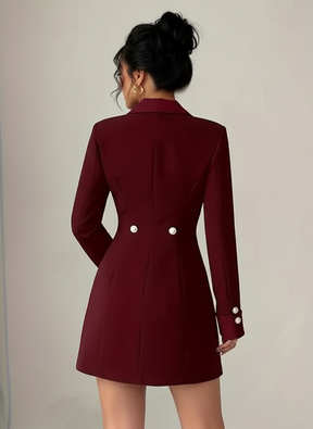 Chic French Elegance: The Black & White A-Line Dress