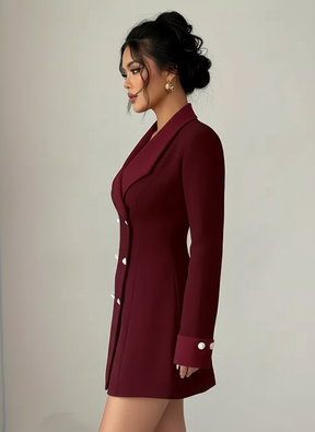 Chic French Elegance: The Black & White A-Line Dress