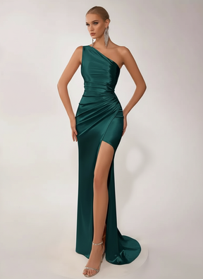 Satin Elegance: One-Shoulder Gown with Graceful Hem