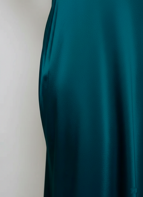 Elegant V-Neck Maxi Dress with High Waist and Side Slit