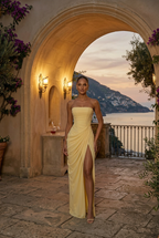 Cyra Maxi Dress – Fluid Elegance That Captivates