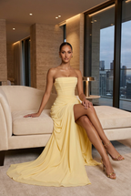 Cyra Maxi Dress – Fluid Elegance That Captivates